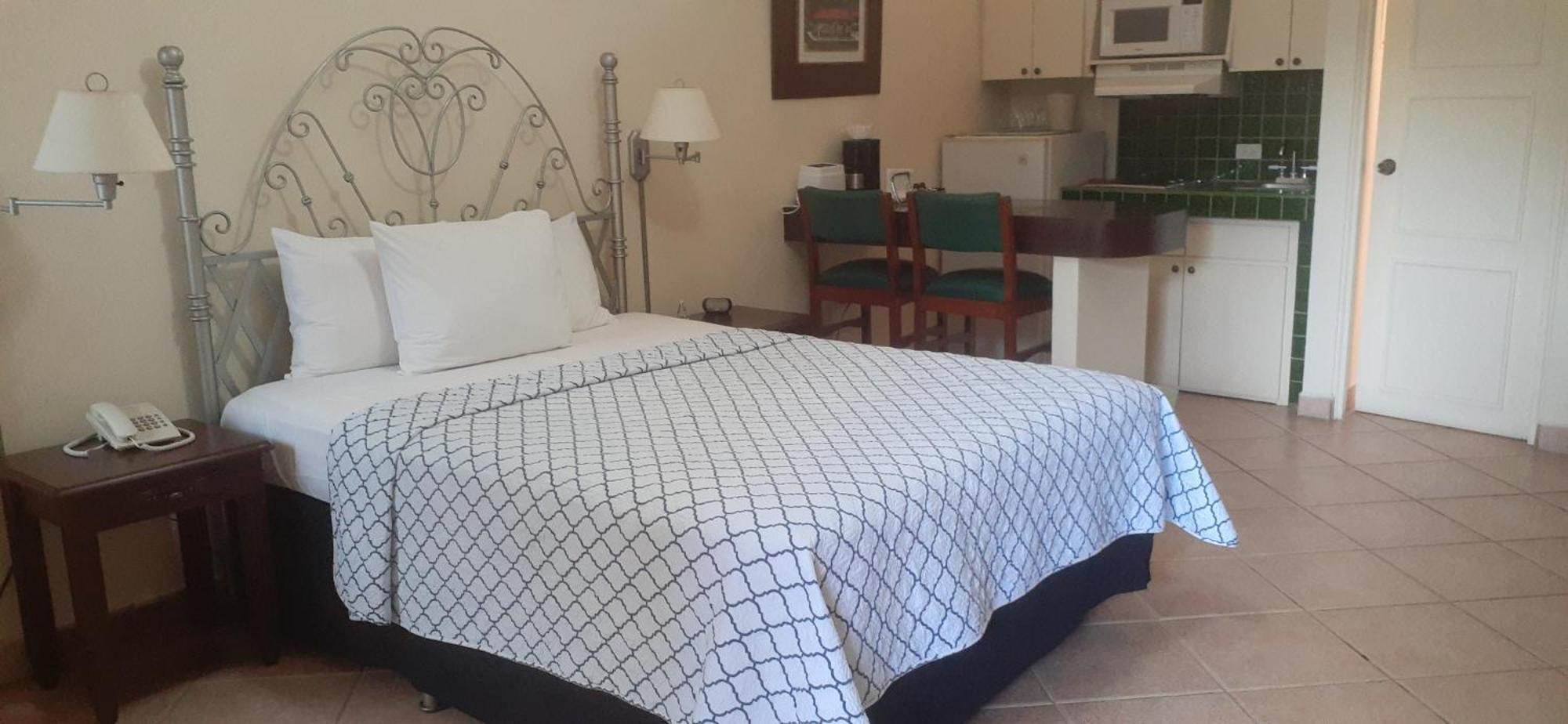Hotel El Almendro Манагуа Экстерьер фото