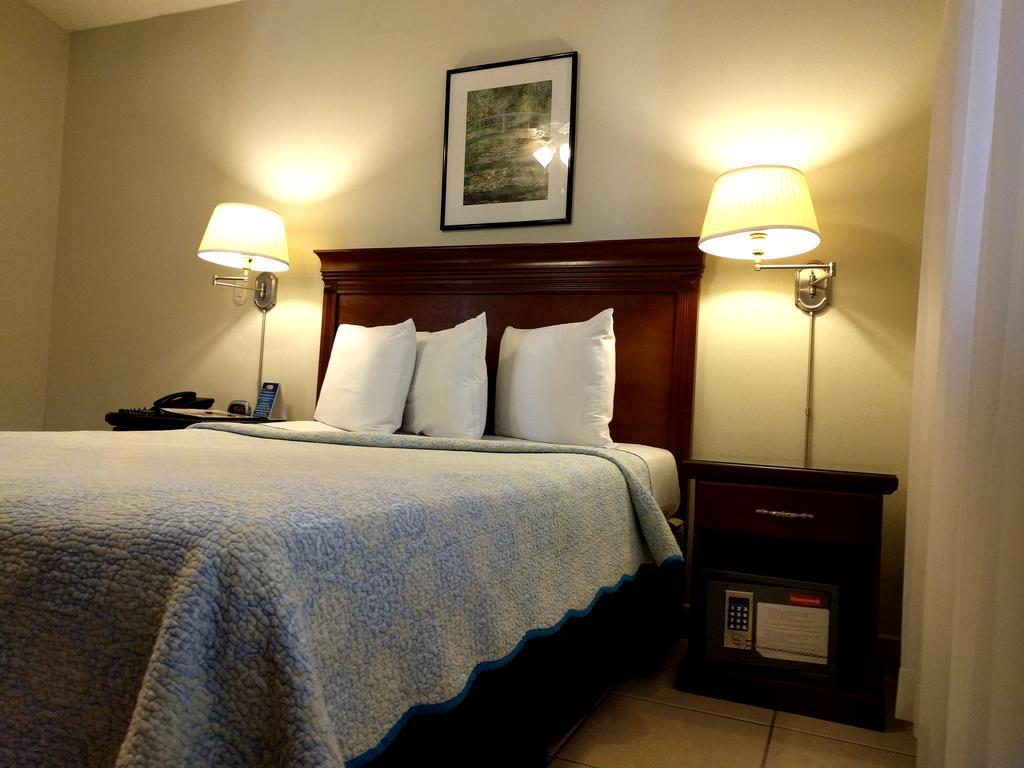 Hotel El Almendro Манагуа Экстерьер фото