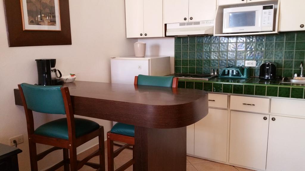Hotel El Almendro Манагуа Экстерьер фото